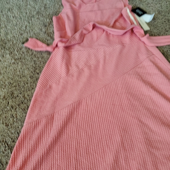 Dress - Picture 3 of 12